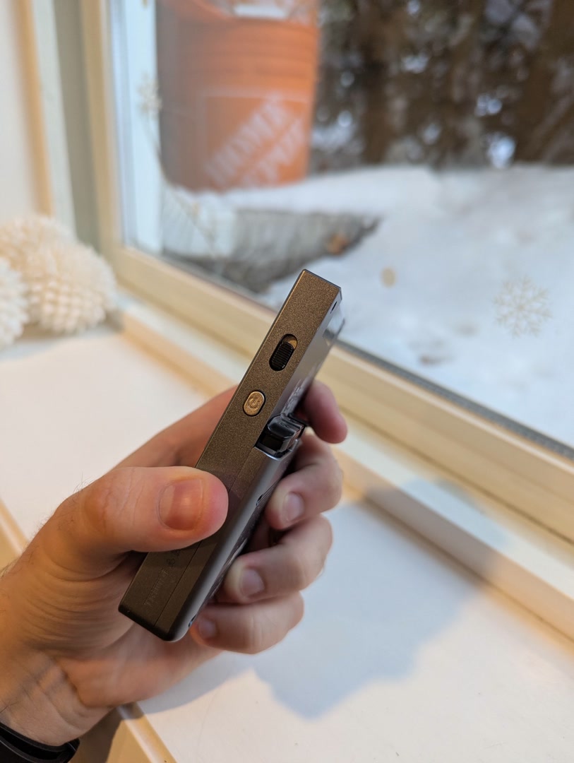 TrimUI Brick gold buttons